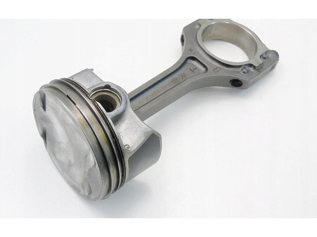 Píst PD65 Hyundai i30