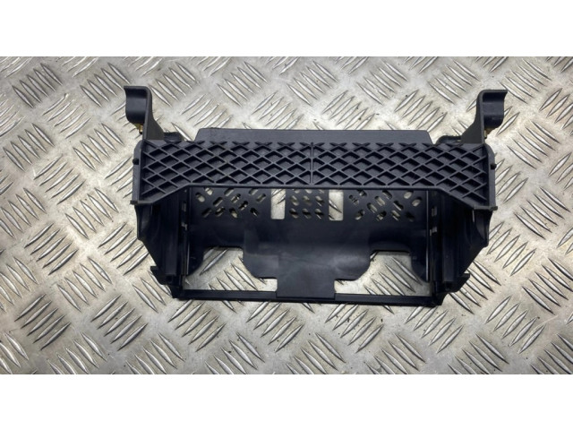 Другая деталь салона