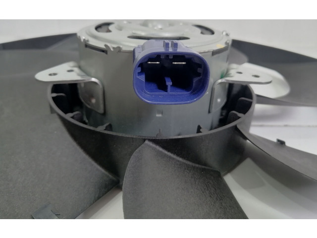 Вентилятор радиатора Dacia Sandero