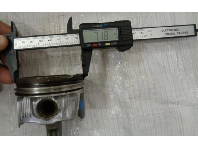 Поршень с шатуном Renault Clio V