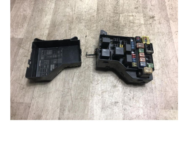   Pojistková skříňka    Volvo S40, V40 2003