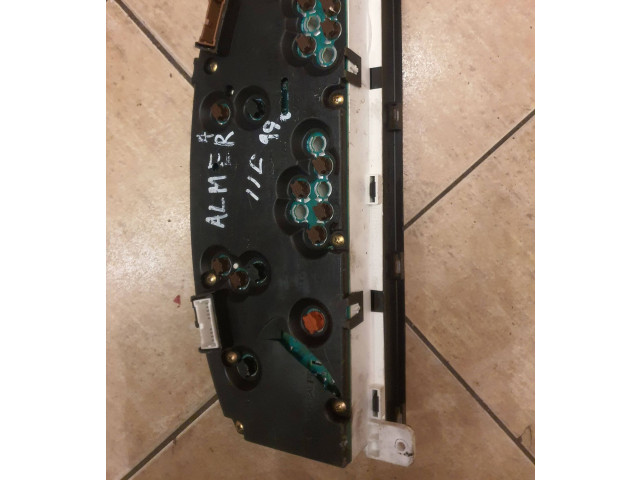 Přístrojová deska Nissan Almera 2000 EM4E, 080319