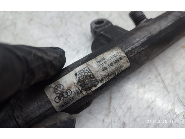 Топливная рампа 03L130089B Volkswagen Golf VI для двигателя CAYC