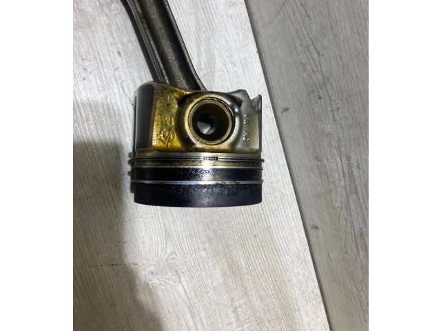  Поршень с шатуном cxx   Skoda Octavia Mk3 (5E)  