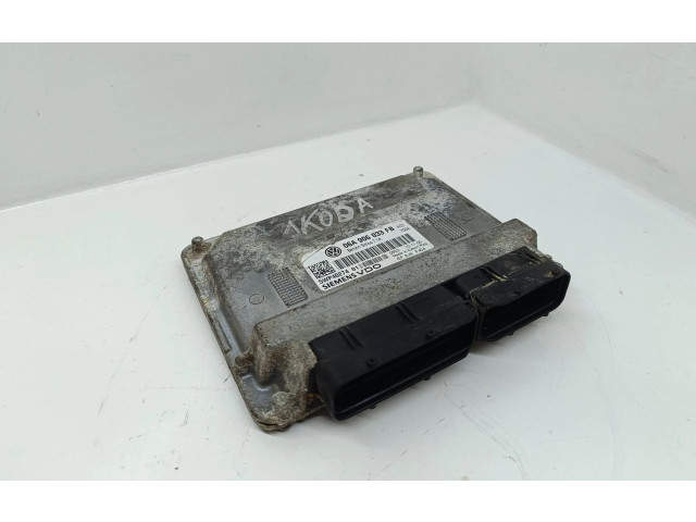 Блок управления двигателя 06A906033FB, 5WP40274 Skoda Octavia Mk2 (1Z)
