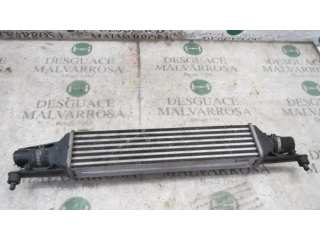 Интеркулер 51837369 Fiat Punto Evo 1.2