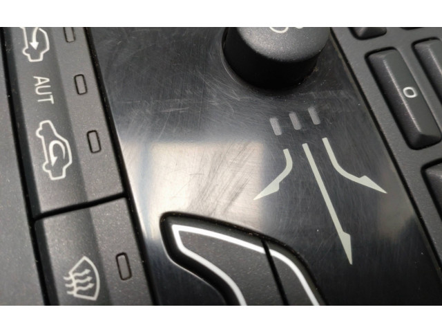 Блок управления климат-контролем 30782909, 09W14E02   Volvo V70