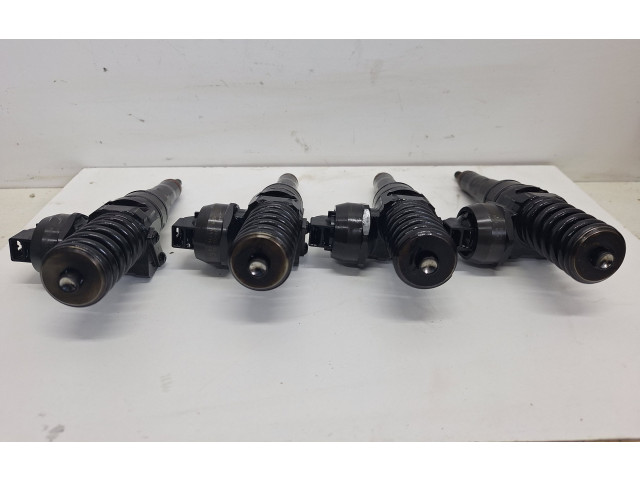 Комплект форсунок 0414720313, 038130073    Volkswagen Touran I  Bls 