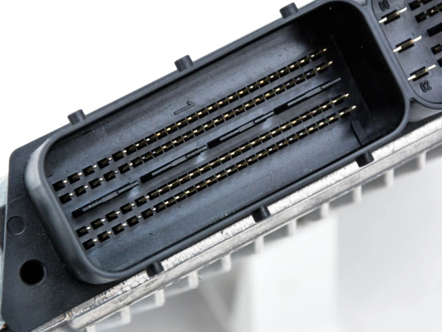 Řídící jednotka A6421504779, 0281012402 Mercedes-Benz E W211 2005