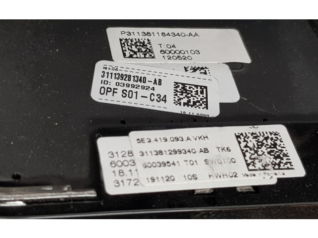 Руль Skoda Fabia Mk3 (NJ)  2015 - 2021 года 5E3419093A, 5E3419093A      