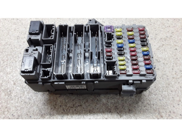 Pojistková skříňka 52535LE, SNBG332 Honda Civic 2008