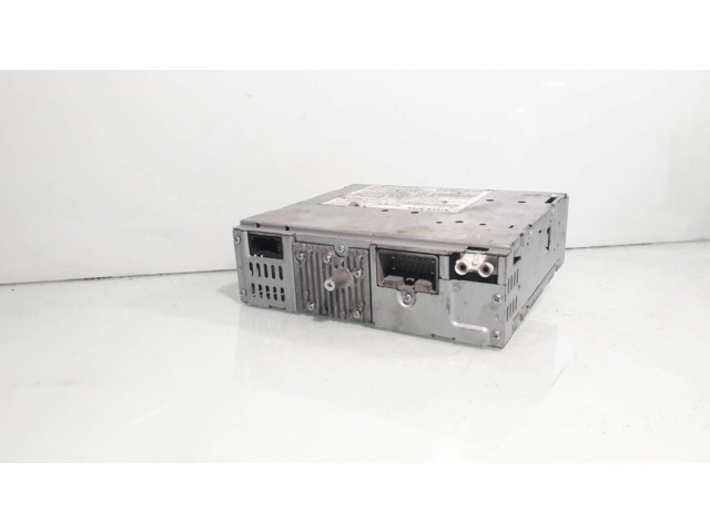 Радио/ проигрыватель CD/DVD / навигация