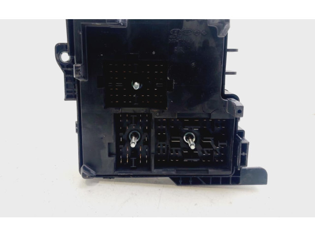 Блок предохранителей 919501H030 KIA Ceed