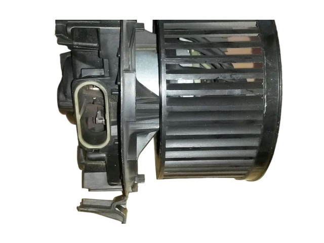 Вентилятор печки    1039551768, 1039551768   Renault Clio III