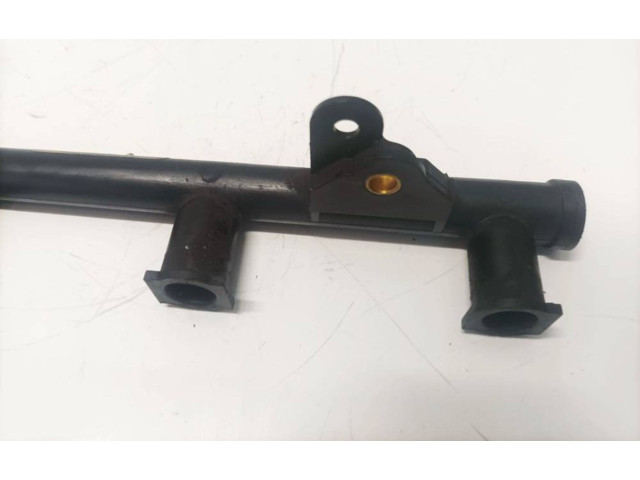 Топливная рампа f606060703 Ford Fiesta