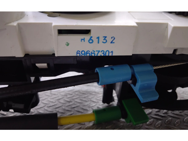 Блок управления климат-контролем 69667301 Mitsubishi Colt