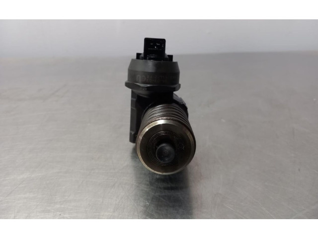 Форсунка 038130073BQ Audi A3 S3 8P