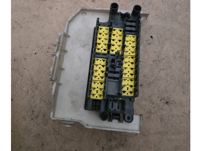 Блок предохранителей 9641466580 Citroen Xsara