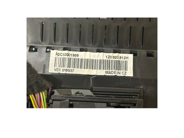 Панель приборов 1Z0920812H, VD1016937   Skoda Octavia Mk2 (1Z)       