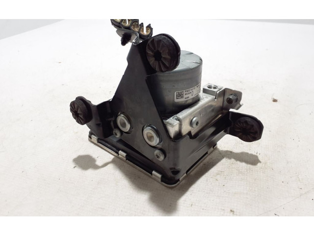 Блок АБС 32214772 Volvo S60 2018 - года