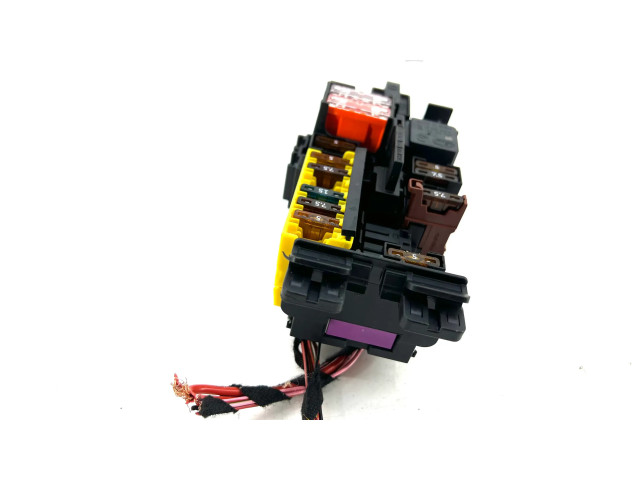 Pojistková skříňka A2059067200 Mercedes-Benz E W213 2017