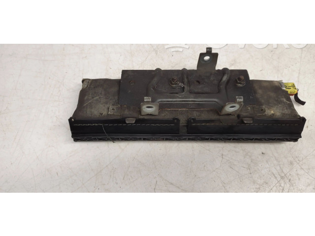 Подушка безопасности для колен 5e4880841d   Skoda Octavia Mk4