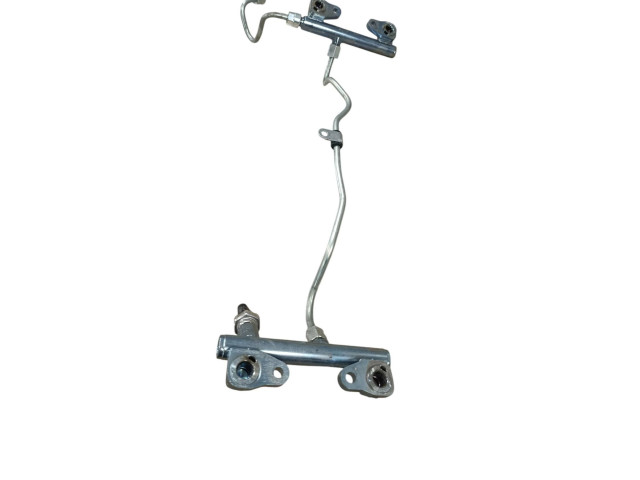 Vstřikovací lišta Subaru Outback (BT)