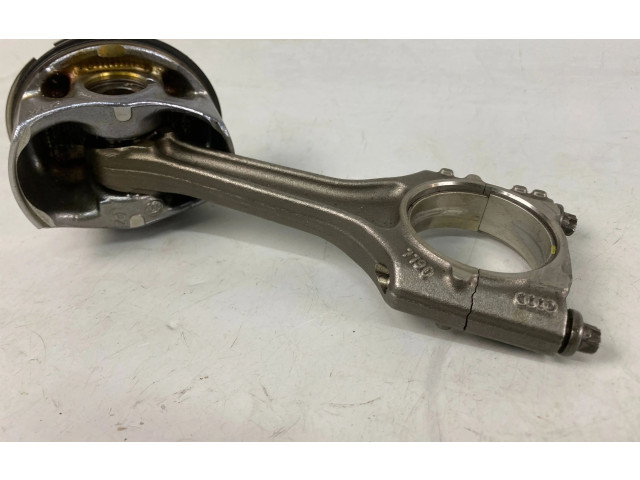 Píst 02606LJ1, 4202606LJ1 Audi A3 S3 8V DNUE