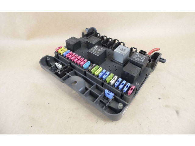   Pojistková skříňka 8U0937025   Skoda Felcia I 1996