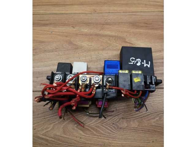 Блок предохранителей  8L0941822A, 896083000   Audi A6 S6 C5 4B    