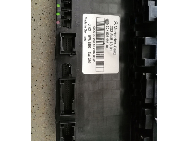 Pojistková skříňka 2035451801 Mercedes-Benz C W203 2005