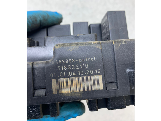 Блок предохранителей 9452993, 518322110 Volvo V70