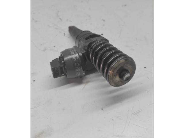 Vstřikovač 038130073BN Volkswagen Caddy Bls