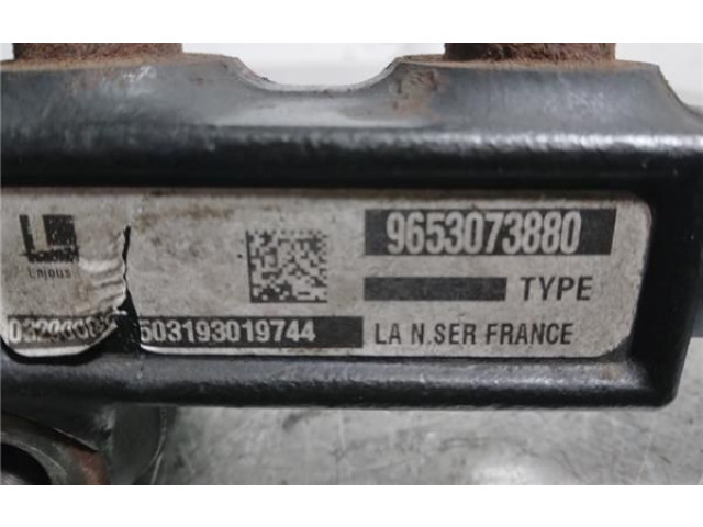 Vstřikovací lišta 9653073880 Suzuki Liana