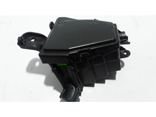 Блок предохранителей 8200790434 Dacia Duster