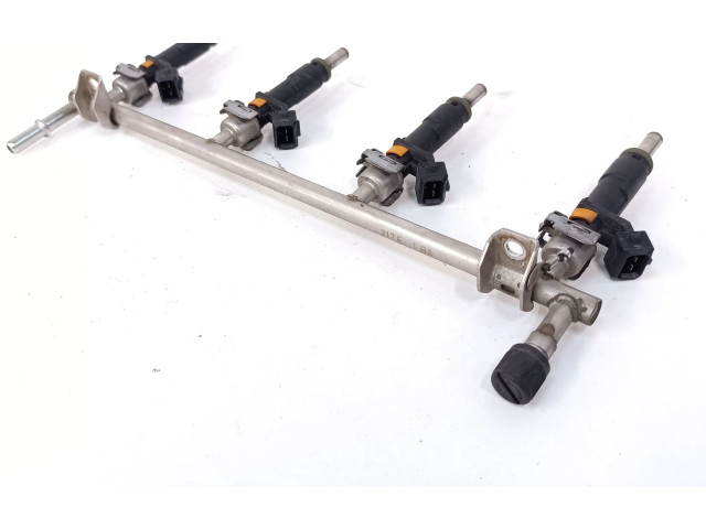 Vstřikovač 55353806 Opel Zafira C A18XER