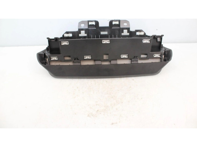 Дисплей    9841452080   Peugeot 2008 I