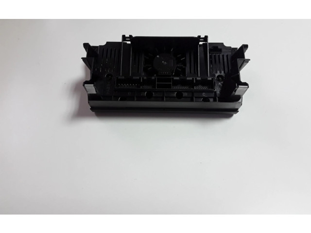 Модуль блока управления кондиционером 8U0820043D Audi Q3 8U