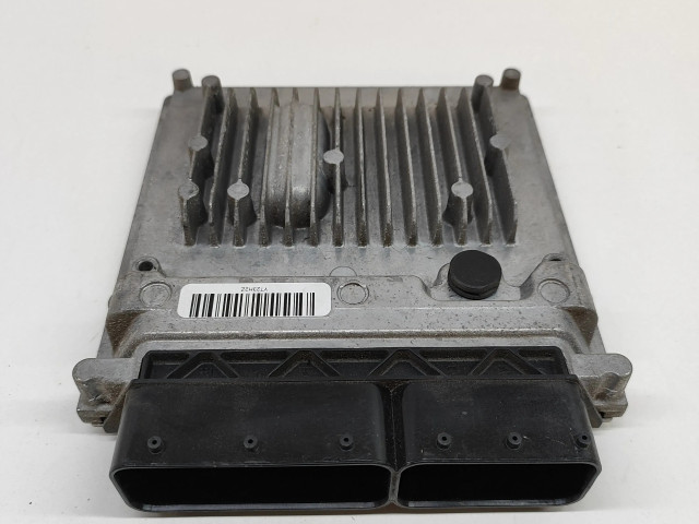 Řídící jednotka A6519009702, A6519001102 Mercedes-Benz GLA W156 2015