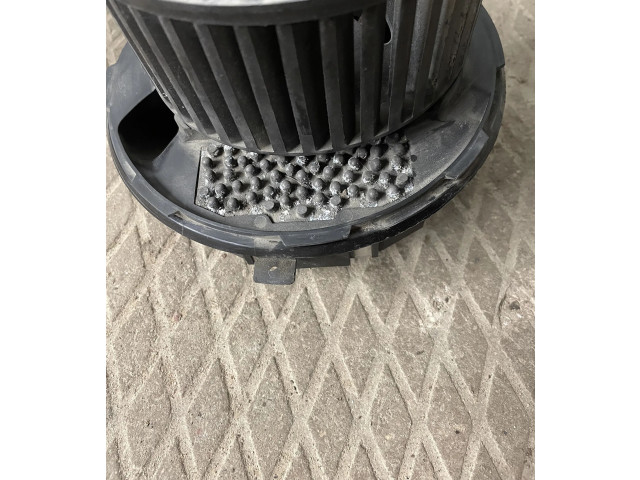 Вентилятор печки F995748Q, 3C0907521B Skoda Octavia Mk2 (1Z)