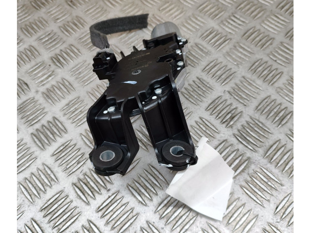 Моторчик заднего дворника 32341523, 039020120A    Volvo XC90