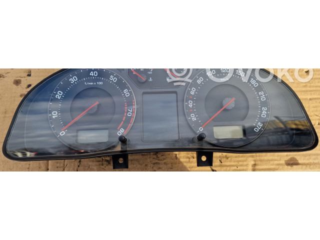 Панель приборов 3U0920840C Skoda Superb B5 (3U)