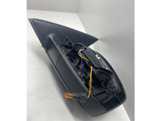 Зеркало электрическое Skoda Fabia Mk3 (NJ) 2015 - 2021 года