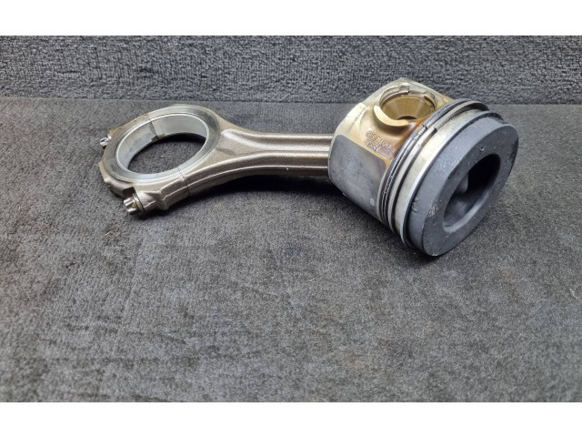 Píst 057107065CA, 057198401F   Audi Q7 4L     