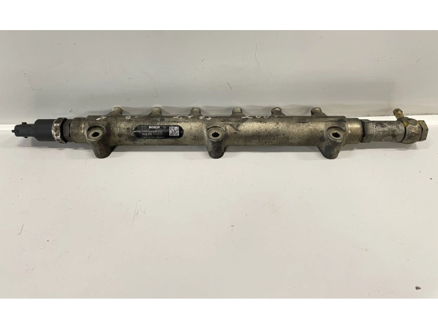 Топливная рампа 8658252, 8658252 Volvo S60 для двигателя D 5244 T