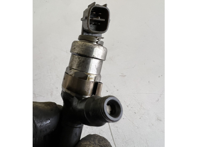 Vstřikovač 2367027030, 236702703 Toyota RAV 4 (XA20)