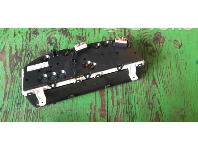 Přístrojová deska  Nissan Primera 2001   