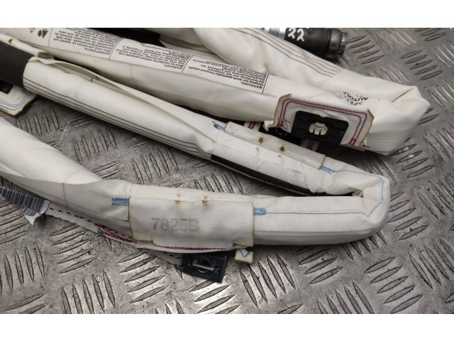 Боковая подушка безопасности A1668602500 Mercedes-Benz GLE (W166 - C292)