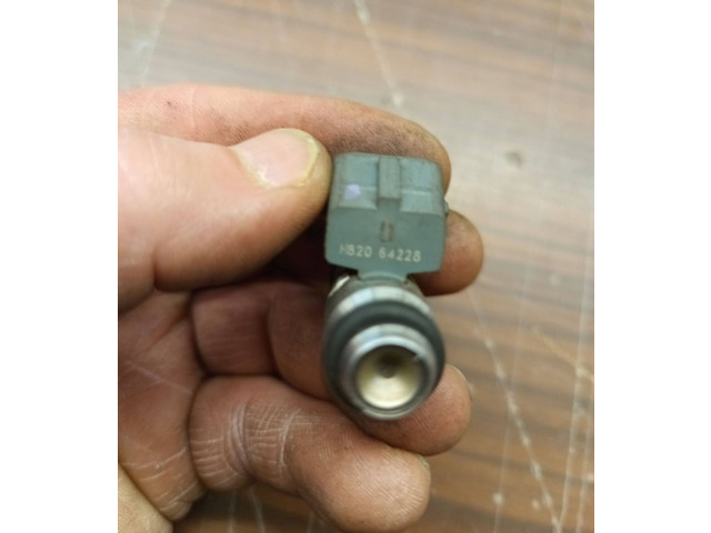 Vstřikovač h82064228 Renault Espace - Grand espace IV F4R794