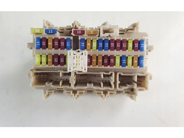 Pojistková skříňka Nissan X-Trail T32 2016